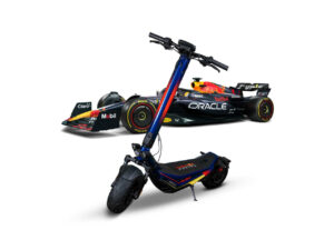 Red Bull Racing e-Scooter RS 1200 AT