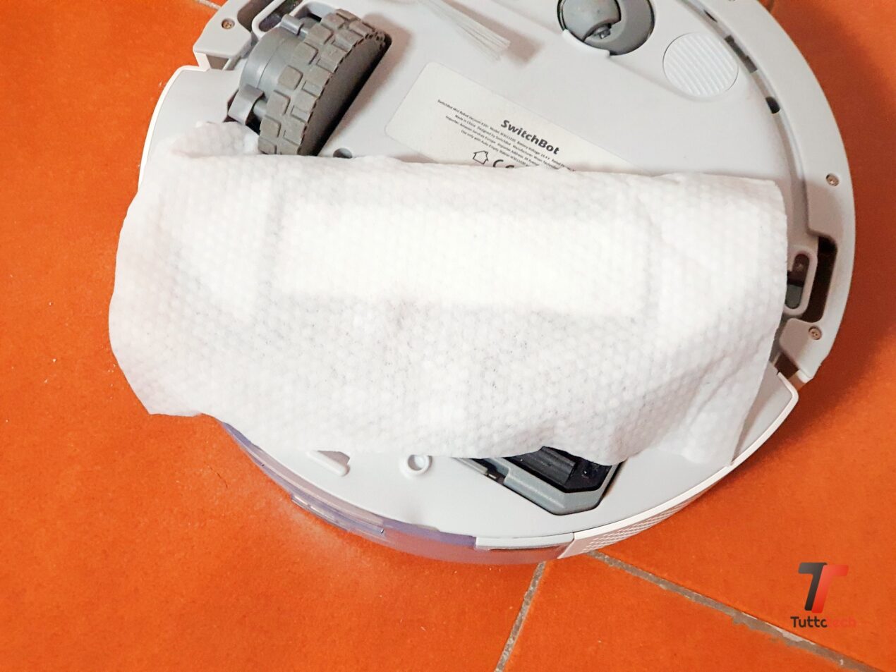 Recensione SwitchBot K10+, il robot aspirapolvere per piccoli ambienti 4