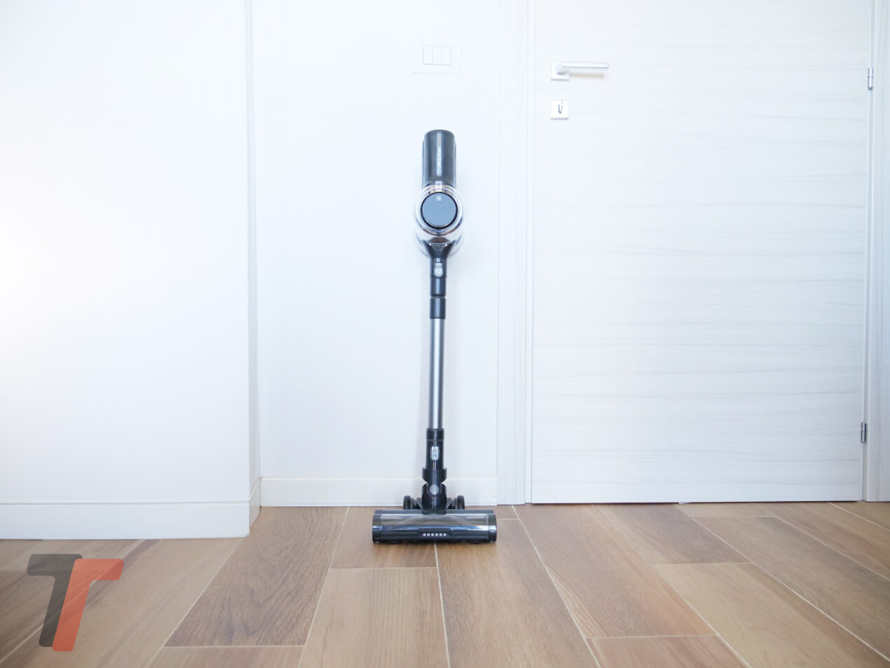 Recensione Proscenic P12: aspirapolvere senza fili economico ma funzionale