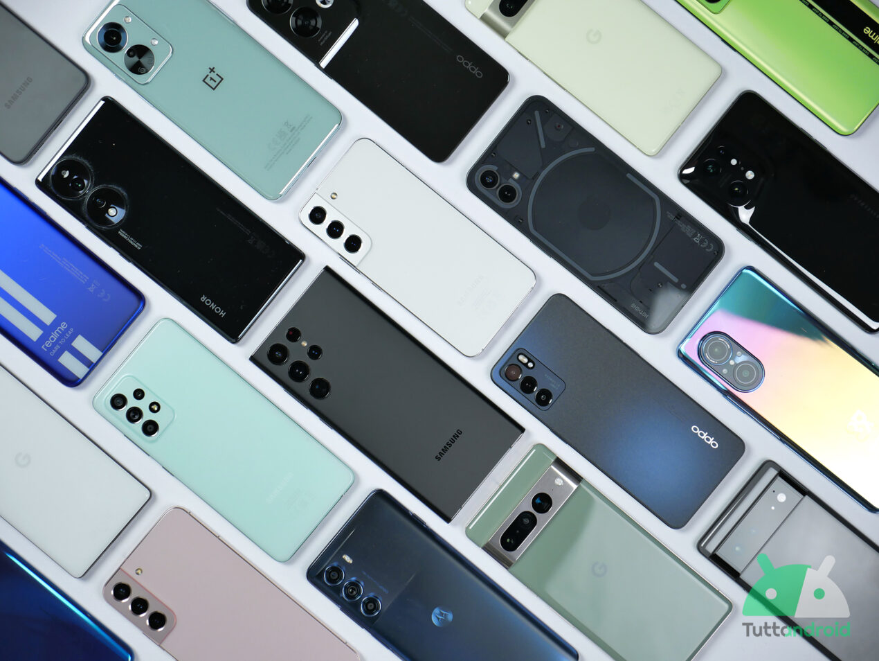 Ecco perché alcuni smartphone Android ricevono più aggiornamenti di altri