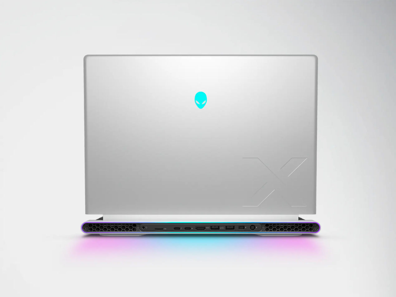 Alienware presenta tre nuovi notebook e due monitor OLED al CES 2024