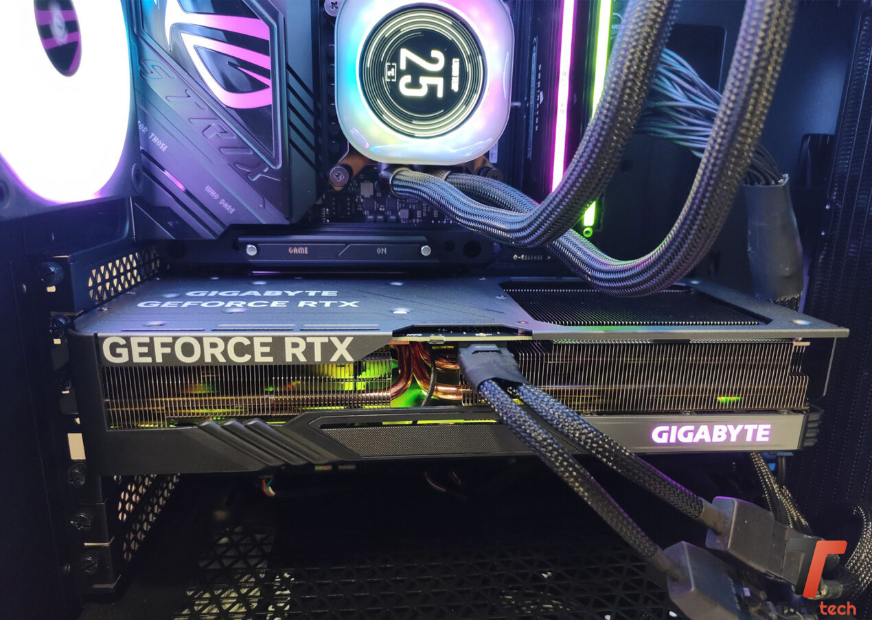 Recensione Gigabyte GeForce RTX 4070 SUPER GAMING OC: una custom solida e potente