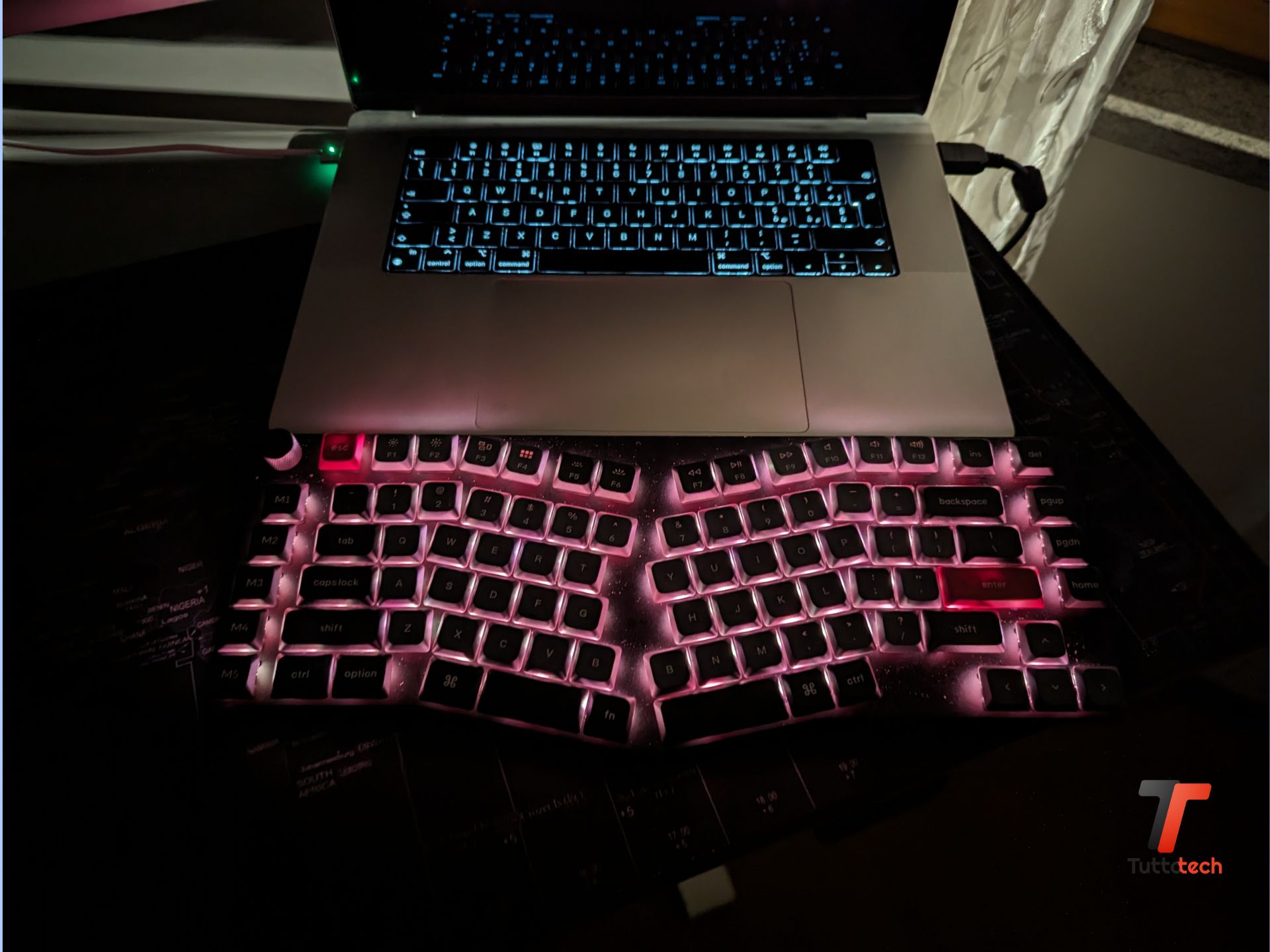 Keychron K15 Pro tt retroilluminazione