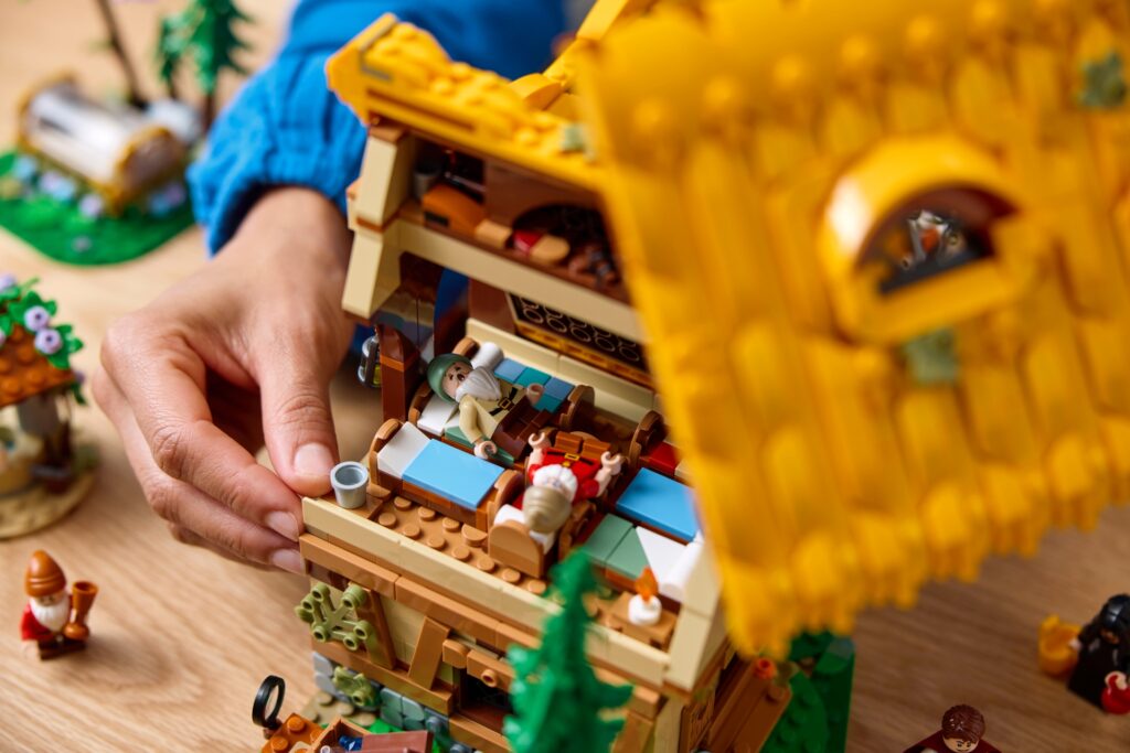 LEGO Disney Il cottage di Biancaneve e i Sette Nani