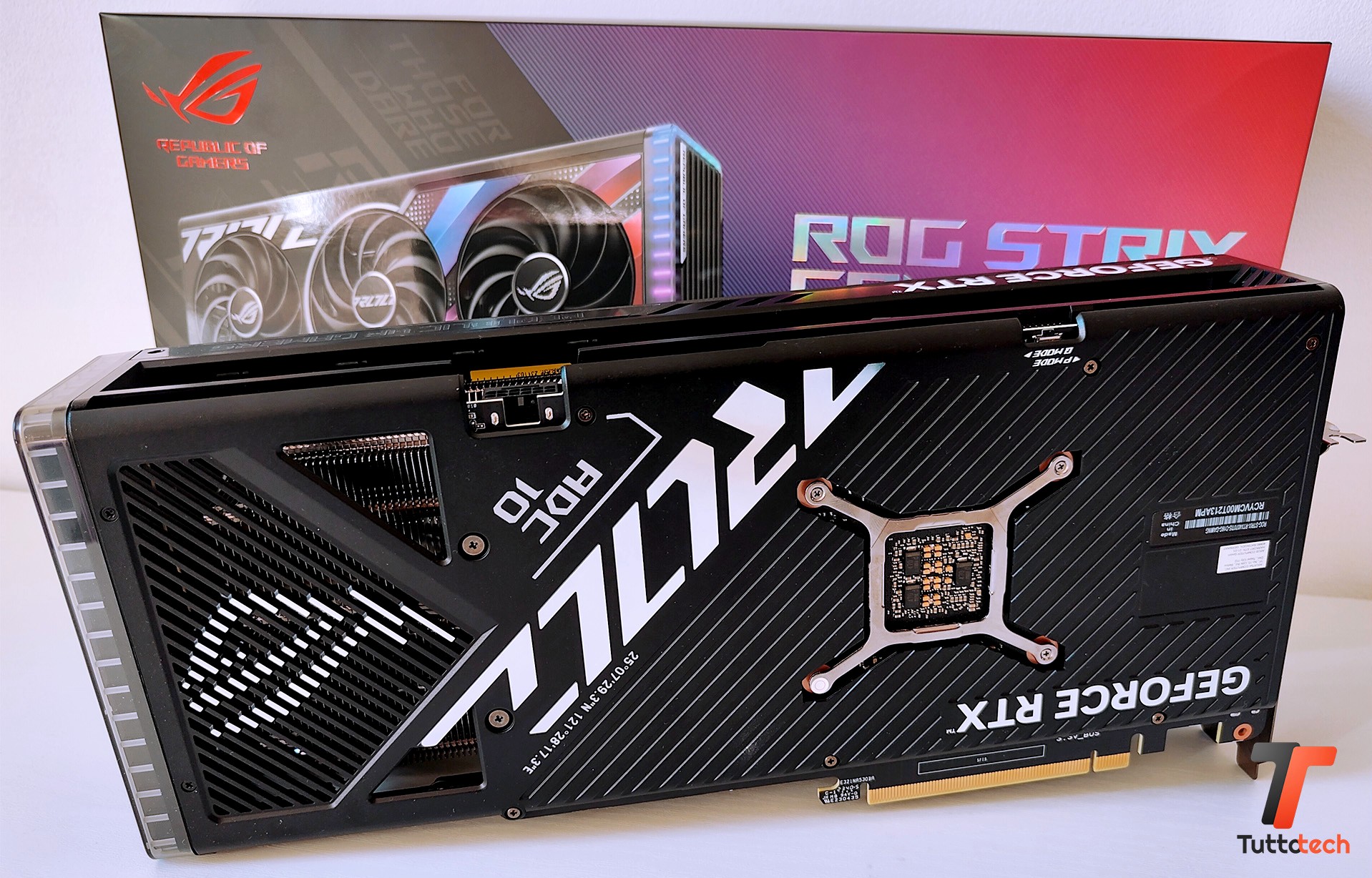 ASUS ROG Strix GeForce RTX 4070 Ti SUPER 5