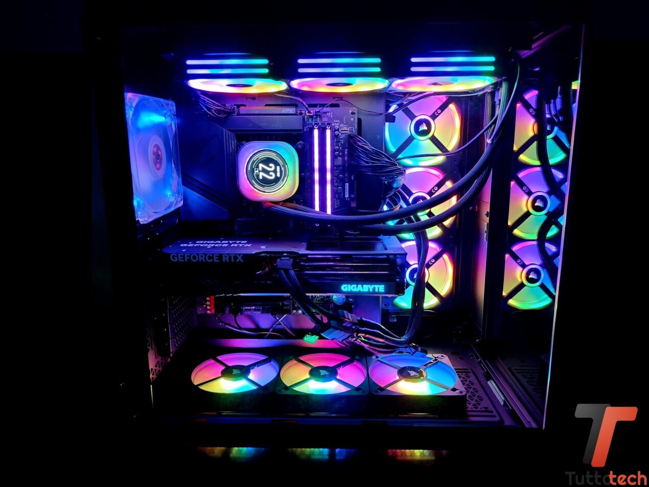 Recensione Corsair 6500X: il nuovo case di riferimento per i PC builder