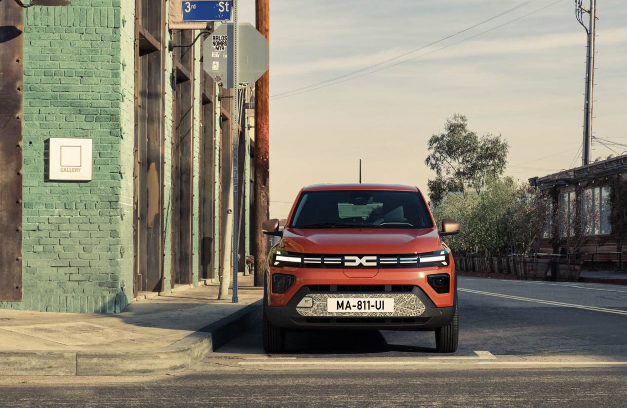 L'auto elettrica più economica si è rifatta il look