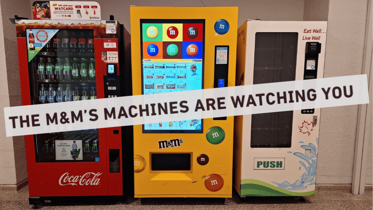 Lo strano caso dei distributori M&M’s che ci osservano