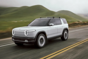 Rivian R2 prospettiva movimento