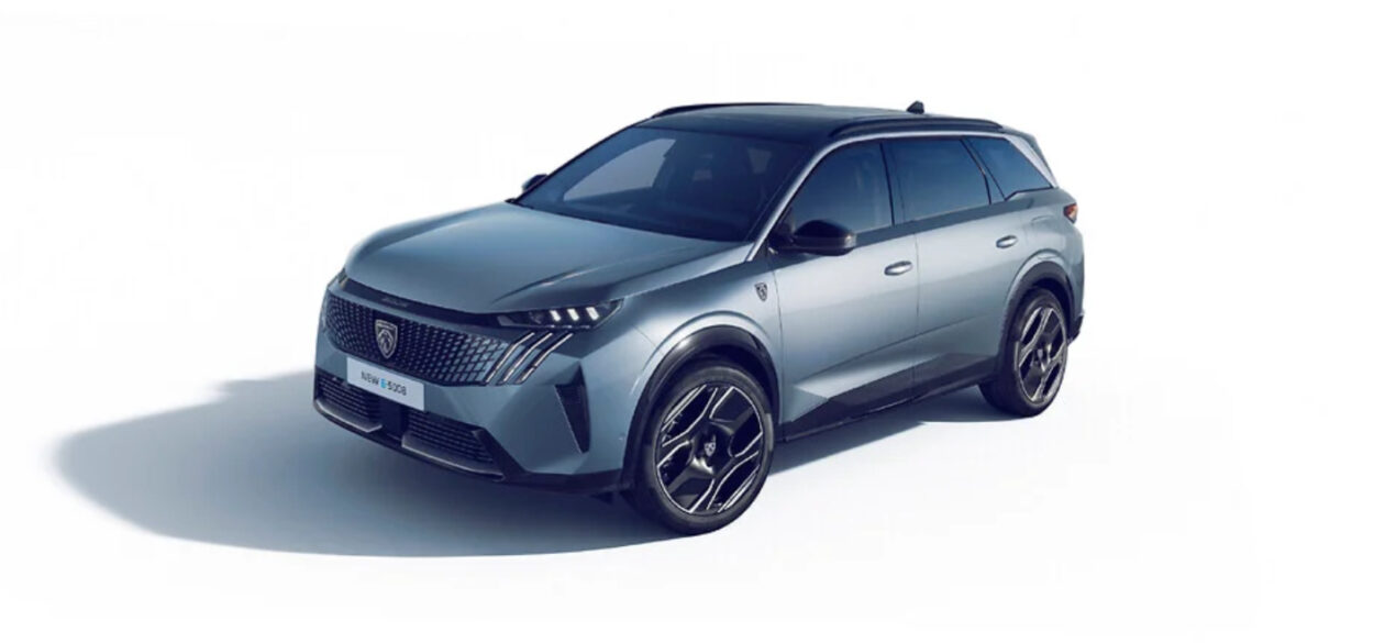 Debutta Peugeot E-5008, un nuovo SUV per 7 a batteria