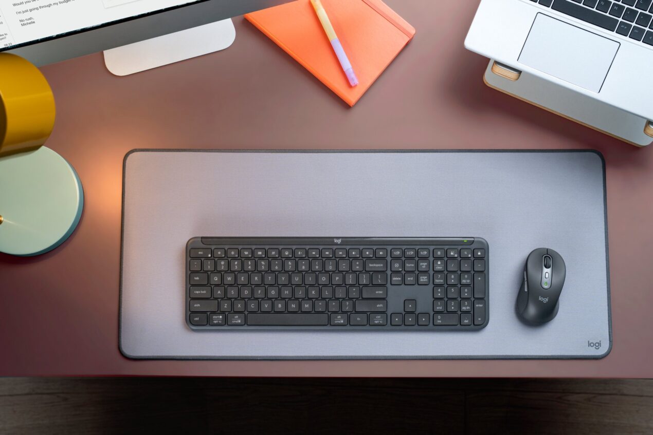 Logitech presenta il nuovo kit con mouse e tastiera Slim Signature Combo MK950
