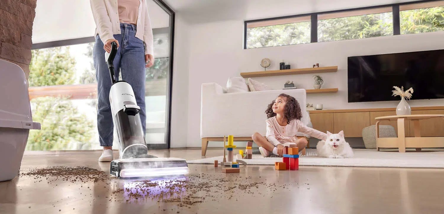 Pavimenti puliti e disinfettati con Tineco FLOOR ONE S7 Steam, in offerta su Amazon 1