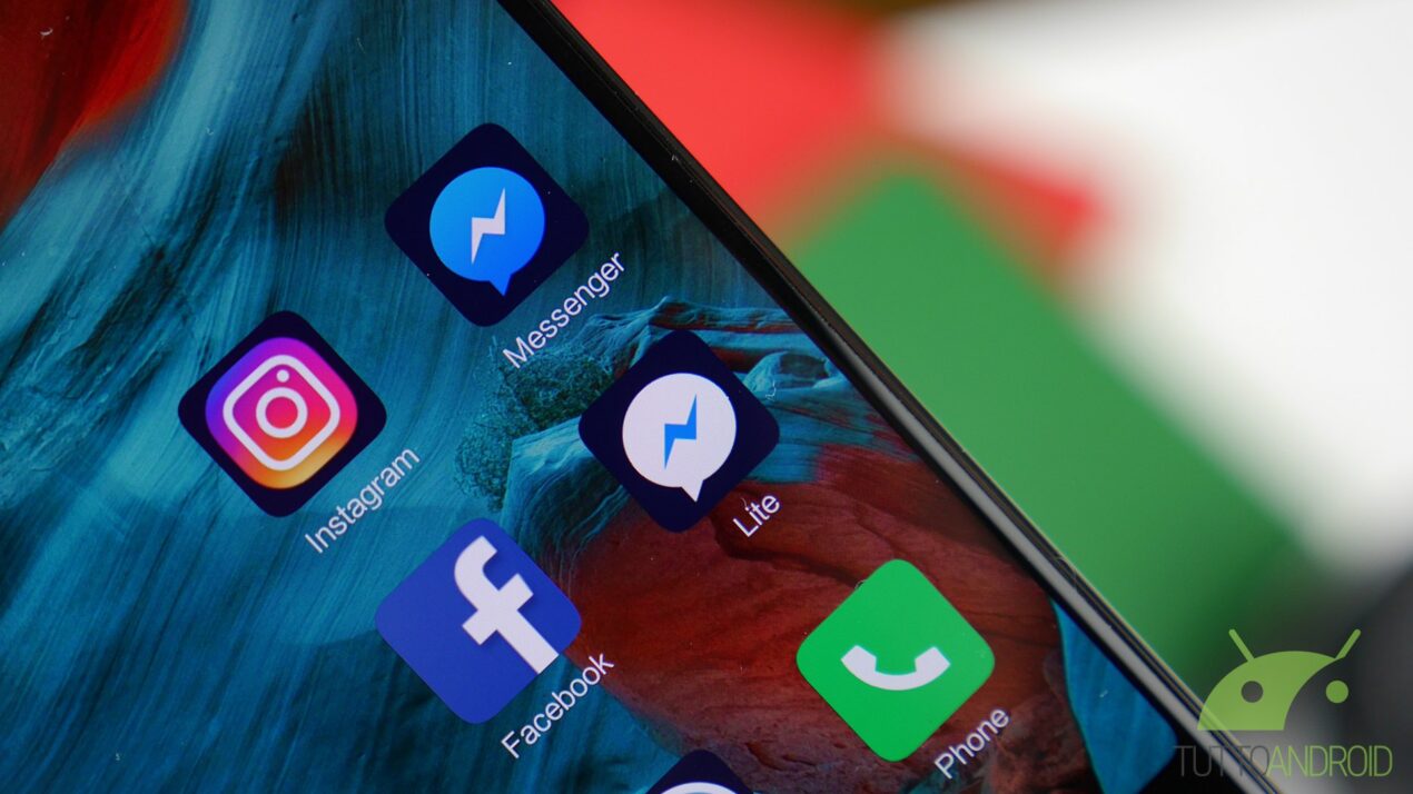 Meta si offre di abbassare il costo dell'abbonamento a Facebook e Instagram