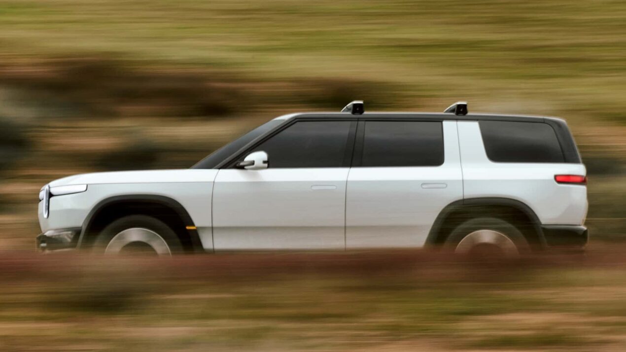 Rivian presenta tre nuovi modelli: Rivian R2, R3 e R3X