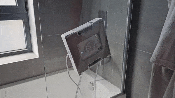 Recensione robot ECOVACS W2 Omni: lavare i vetri non è mai stato così facile 20