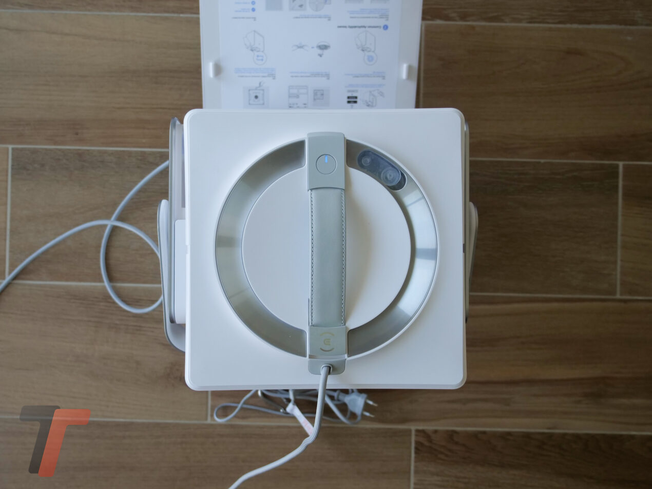 Recensione robot ECOVACS W2 Omni: lavare i vetri non è mai stato così facile 5
