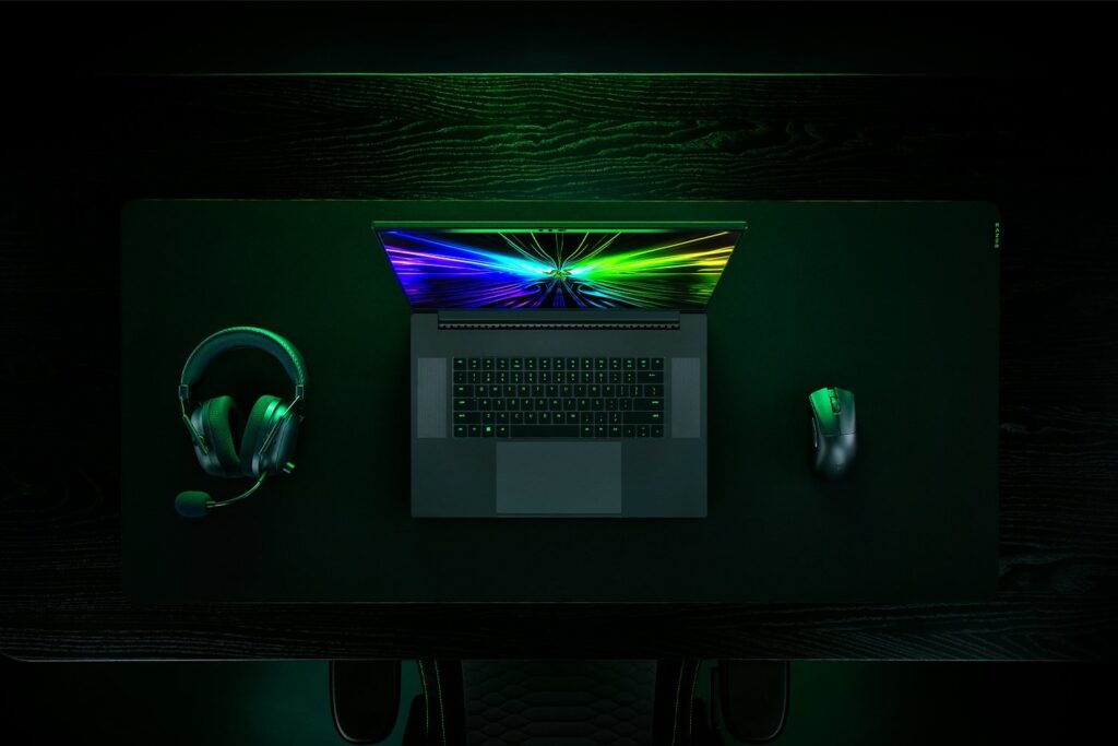Razer Blade 18 top