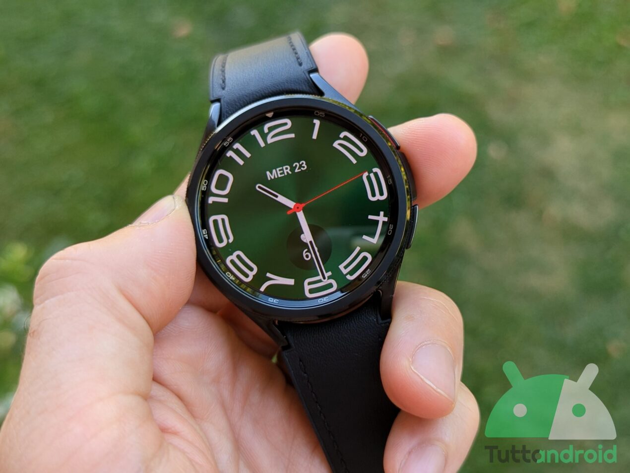 Alcune funzioni IA dei Galaxy Watch dovrebbero funzionare con tutti gli smartphone