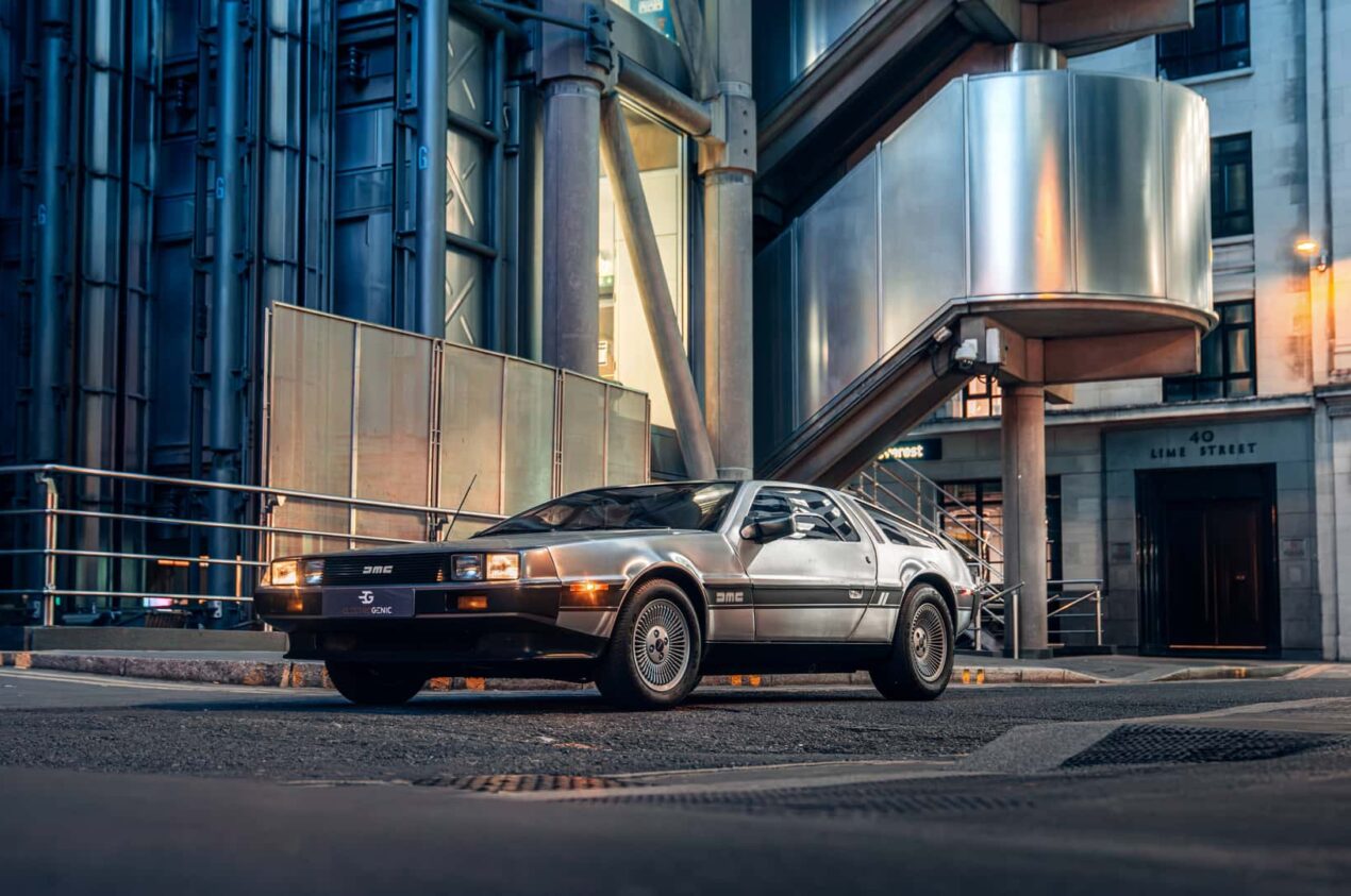 La DeLorean di Ritorno al futuro rinasce elettrica con questo kit retrofit