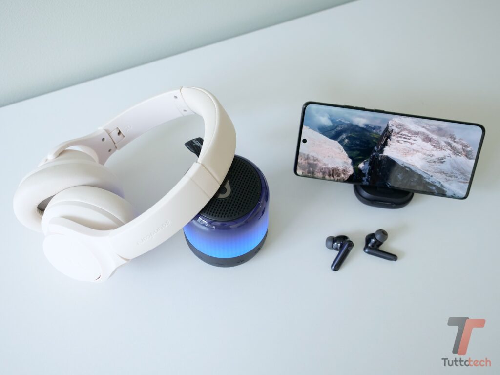 Soundcore by Anker in offerta: pioggia di sconti su auricolari e cuffie su Amazon 1