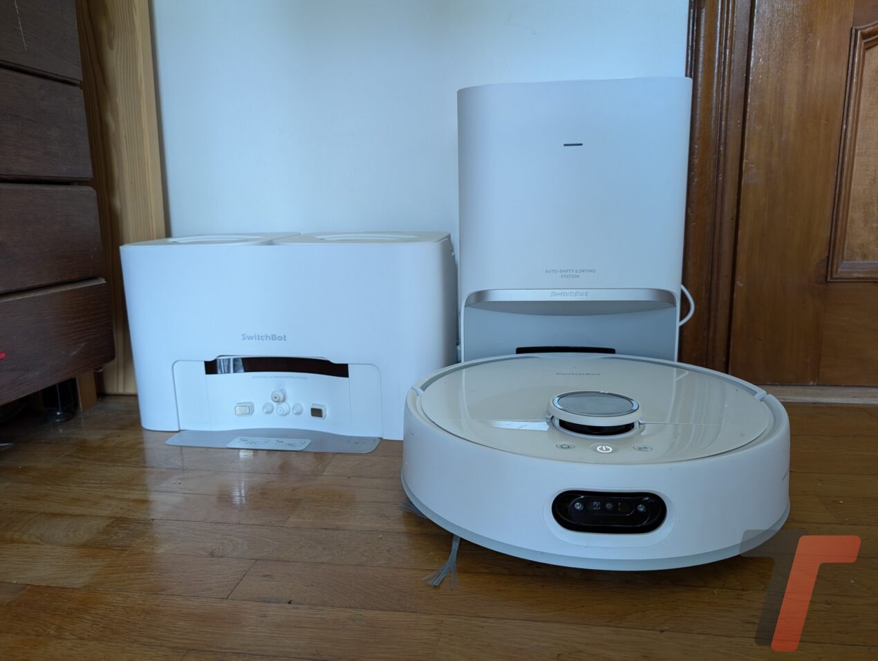 Recensione SwitchBot S10: un robot aspirapolvere diverso da tutti gli altri