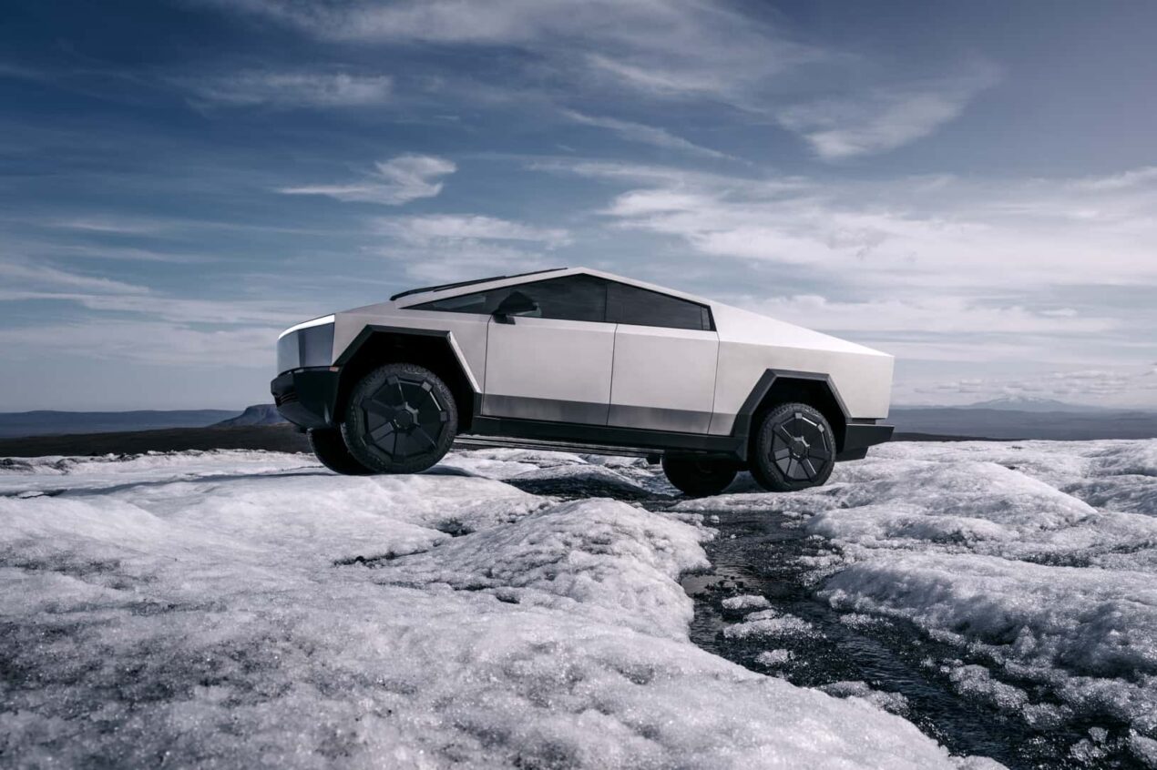 Tesla sostituirà uno dei motori di Cybertruck, anche di quelli già in circolazione