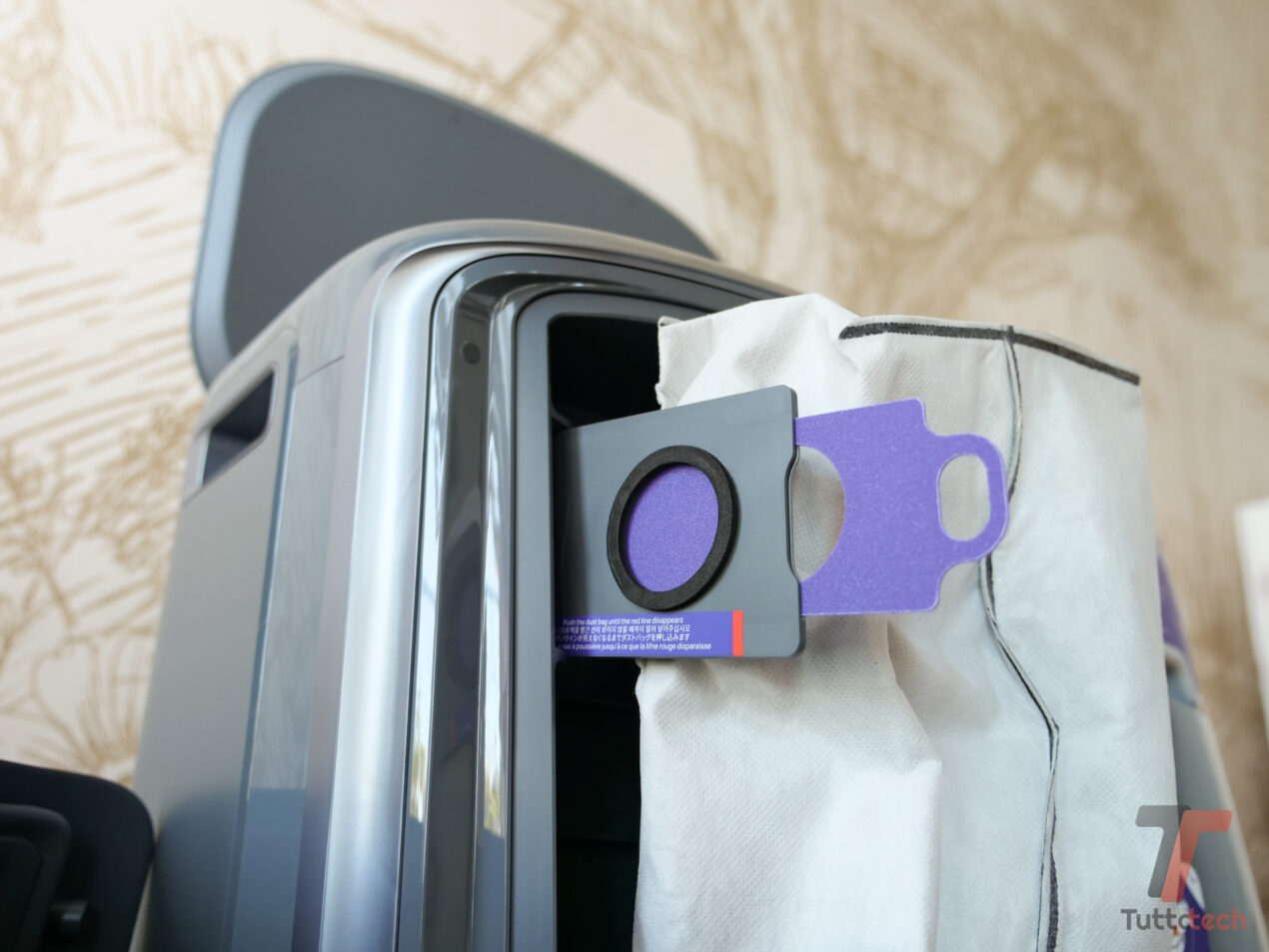 Recensione Narwal Freo Z Ultra: pulizia super efficace e tanta attenzione AI dettagli 11