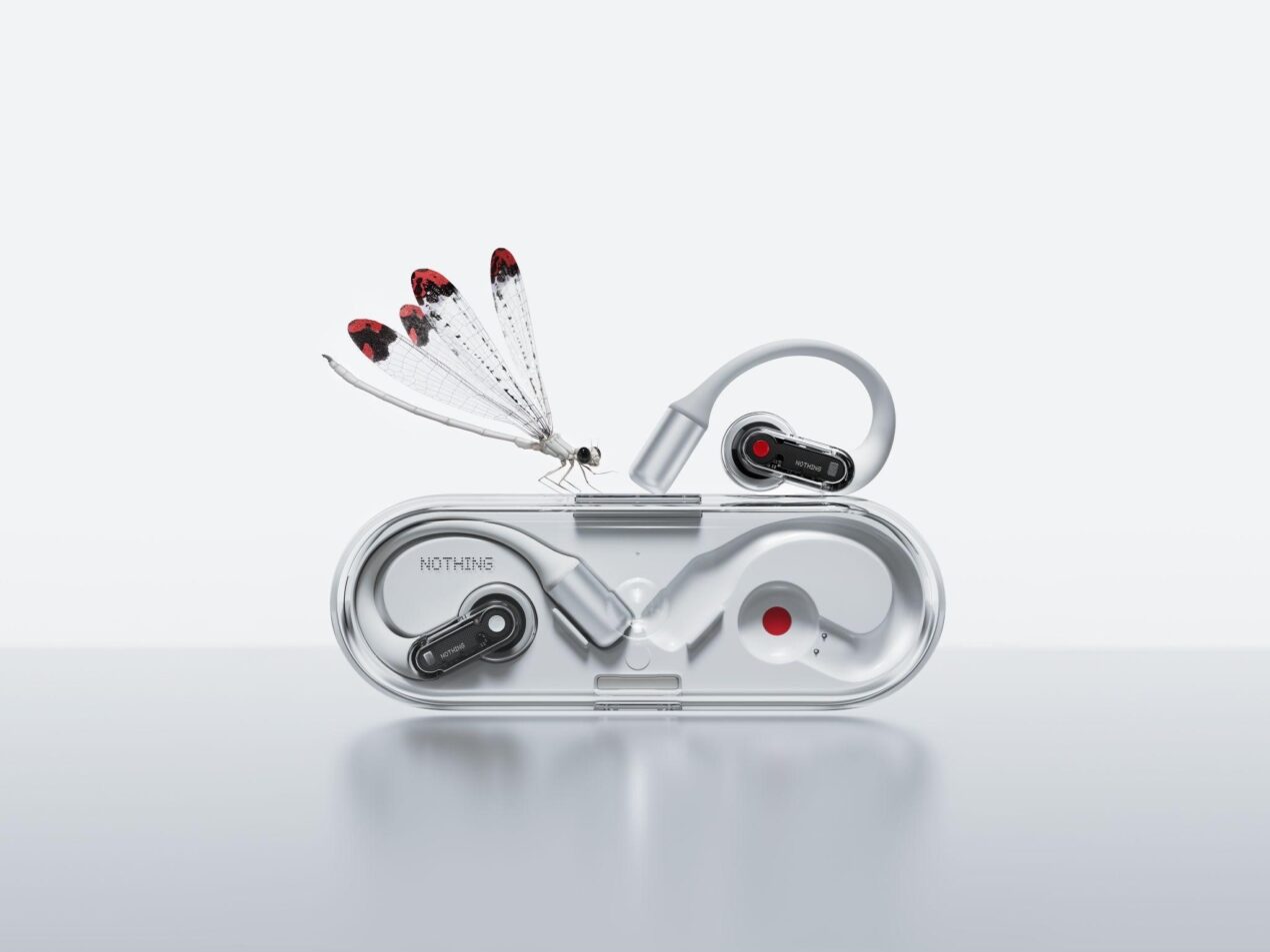 Nothing ha presentato Ear (open), le sue prime cuffie open-ear