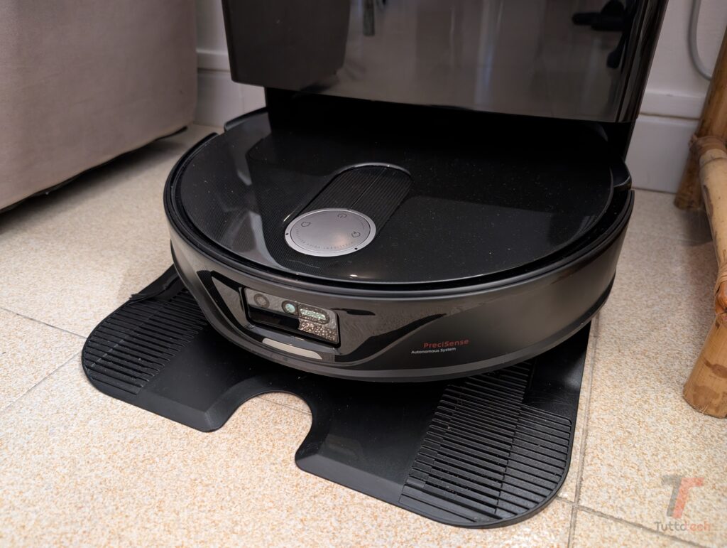 Recensione Roborock Qrevo Slim: non c'è un altro capace di muoversi e pulire come lui 8