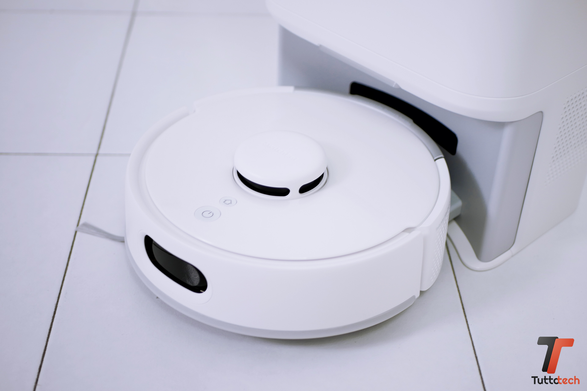 SwitchBot K10+ Pro design