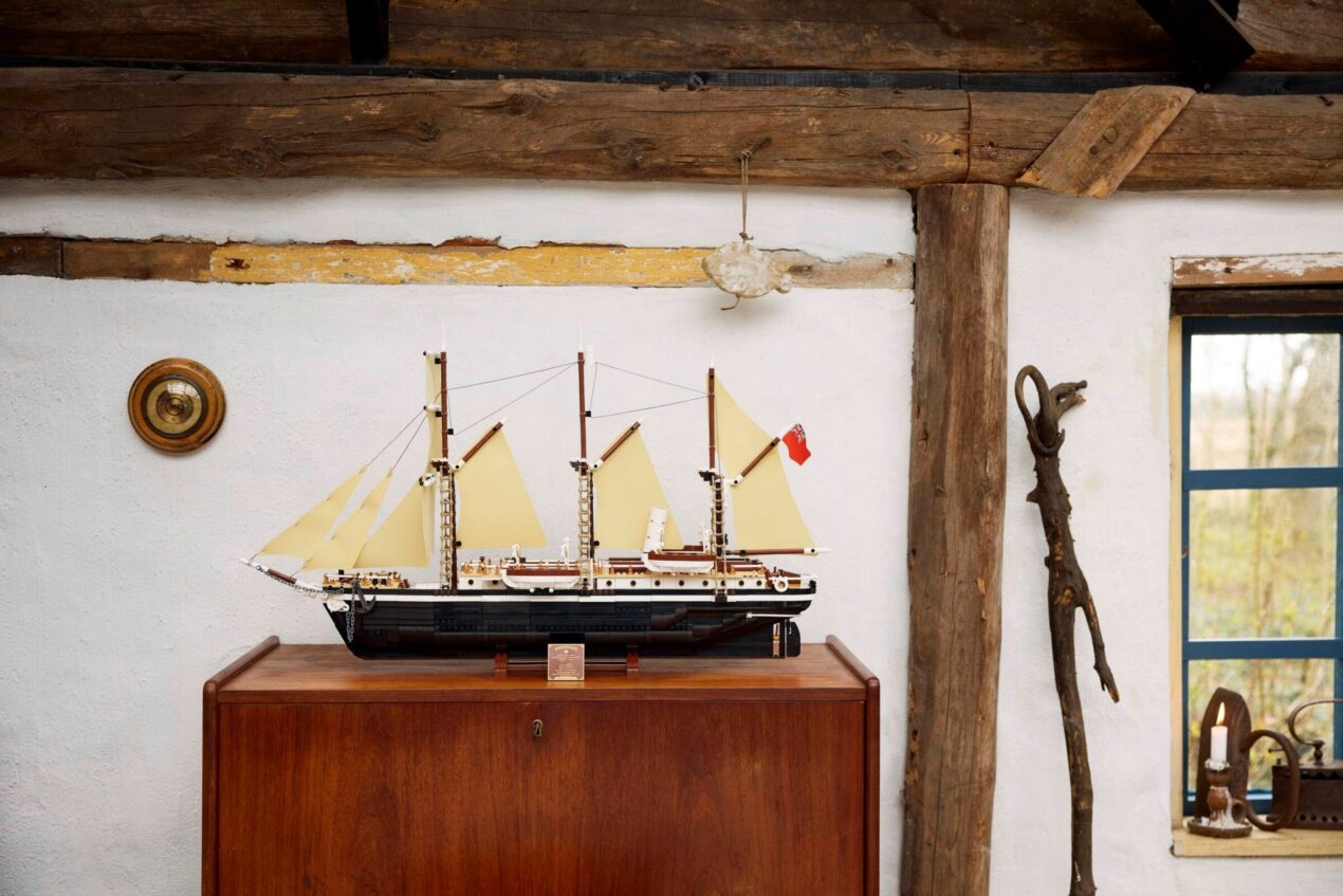 Rivivete le gesta eroiche di Sir Ernest Shackleton con il nuovo set LEGO Icons Endurance