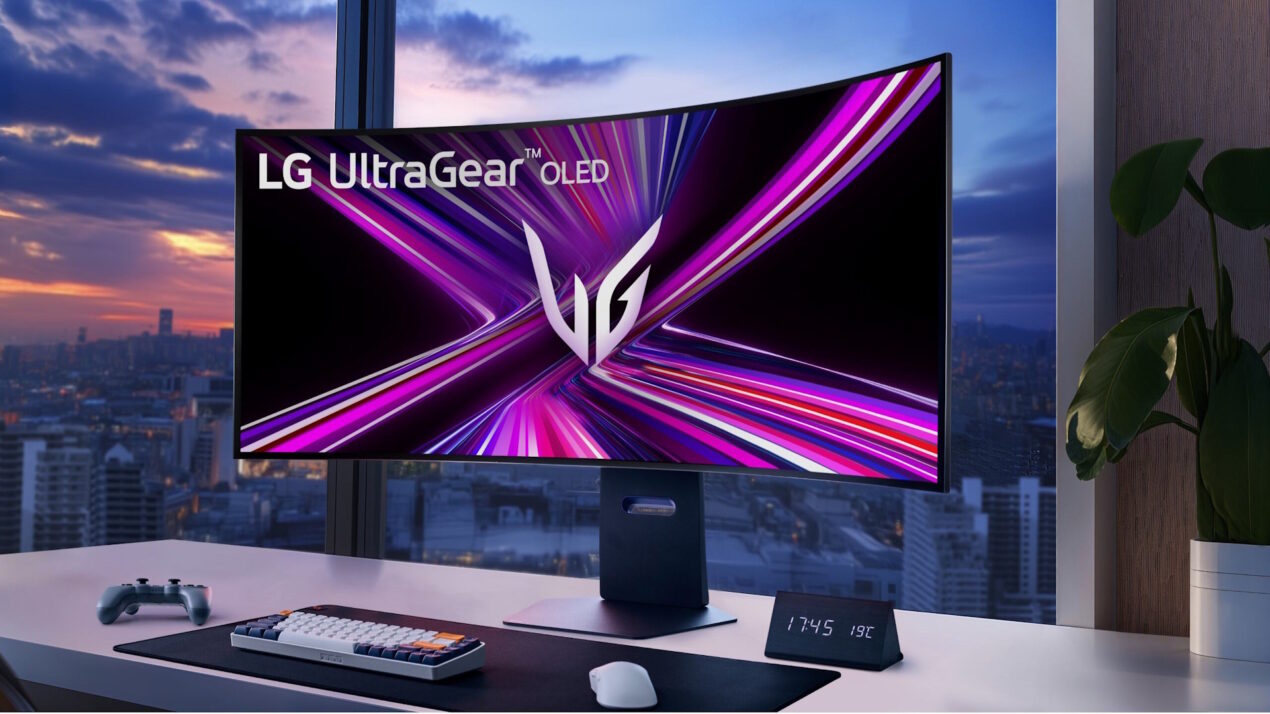 LG svela il primo monitor gaming 5K pieghevole: arriva col resto della gamma UltraGear GX9