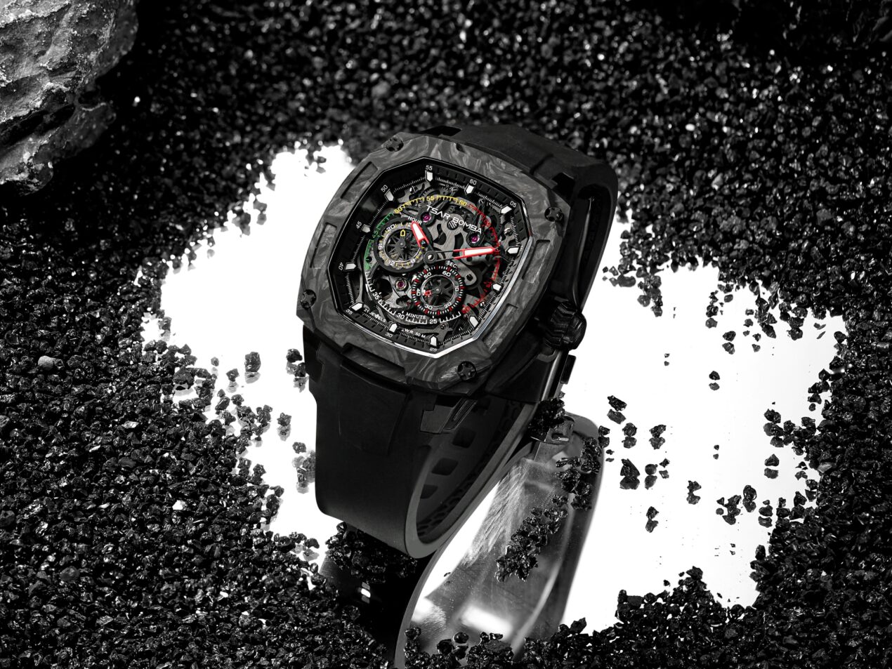 Stile unico ma personalizzabile: ecco Tsar Bomba Dark Matter 1, l'orologio automatico dei sogni 2
