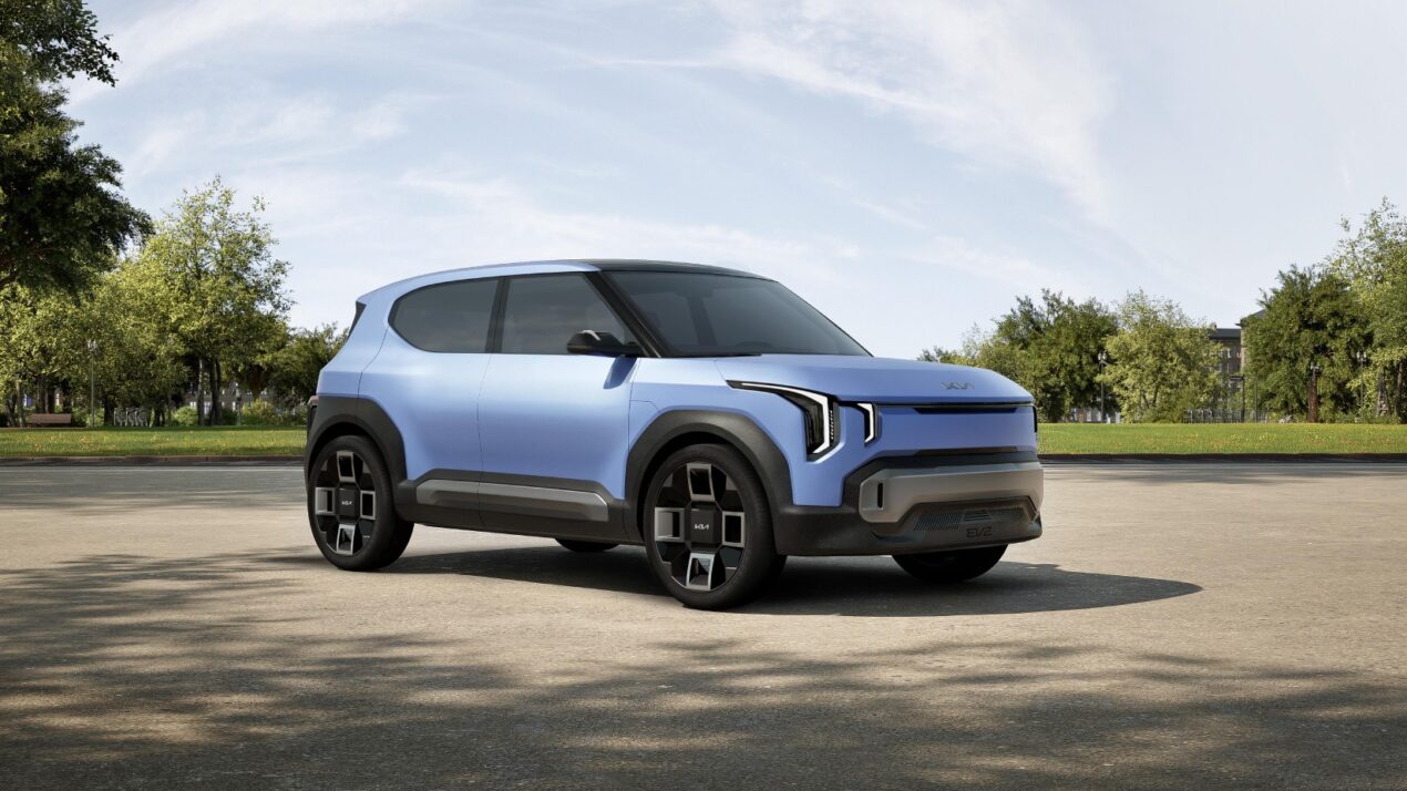 Una berlina, un SUV, un'utilitaria e un furgone tuttofare nel futuro (elettrico) di Kia 5