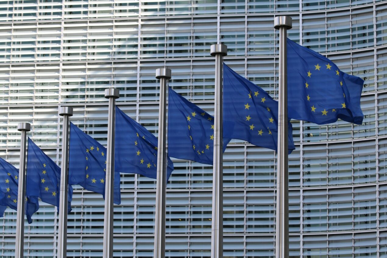 UE, svolta sul GDPR: meno privacy e modifiche a cookie, AI Act e Data Act nel nuovo Digital Omnibus