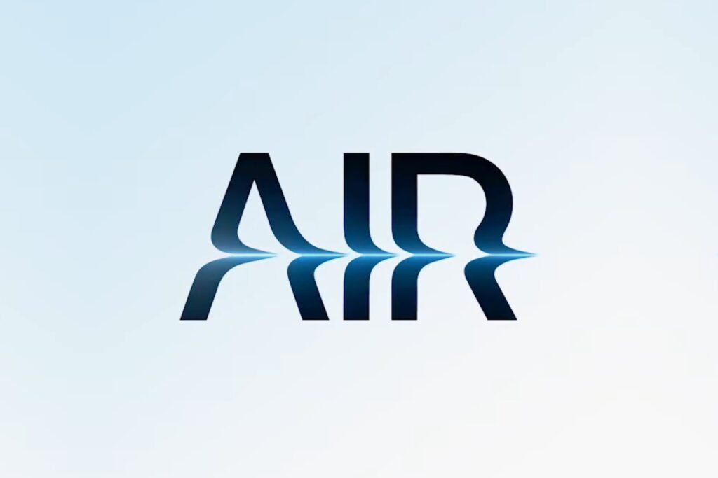 Apple MacBook Air M4 Teaser Tim Cook