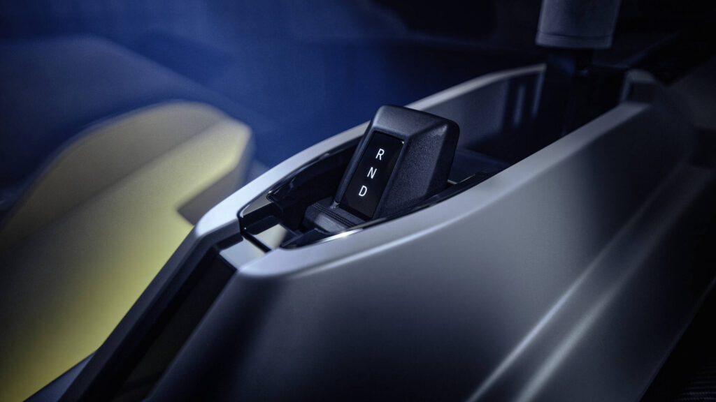 Scocca in fibra di carbonio e due motori da 540 cavalli: ecco Renault 5 Turbo 3E 19