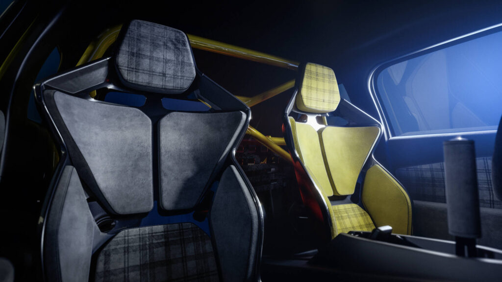 Scocca in fibra di carbonio e due motori da 540 cavalli: ecco Renault 5 Turbo 3E 24