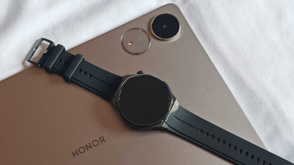 HONOR annuncia l'arrivo di una nuova serie di smartwatch dedicati ai giovani 2