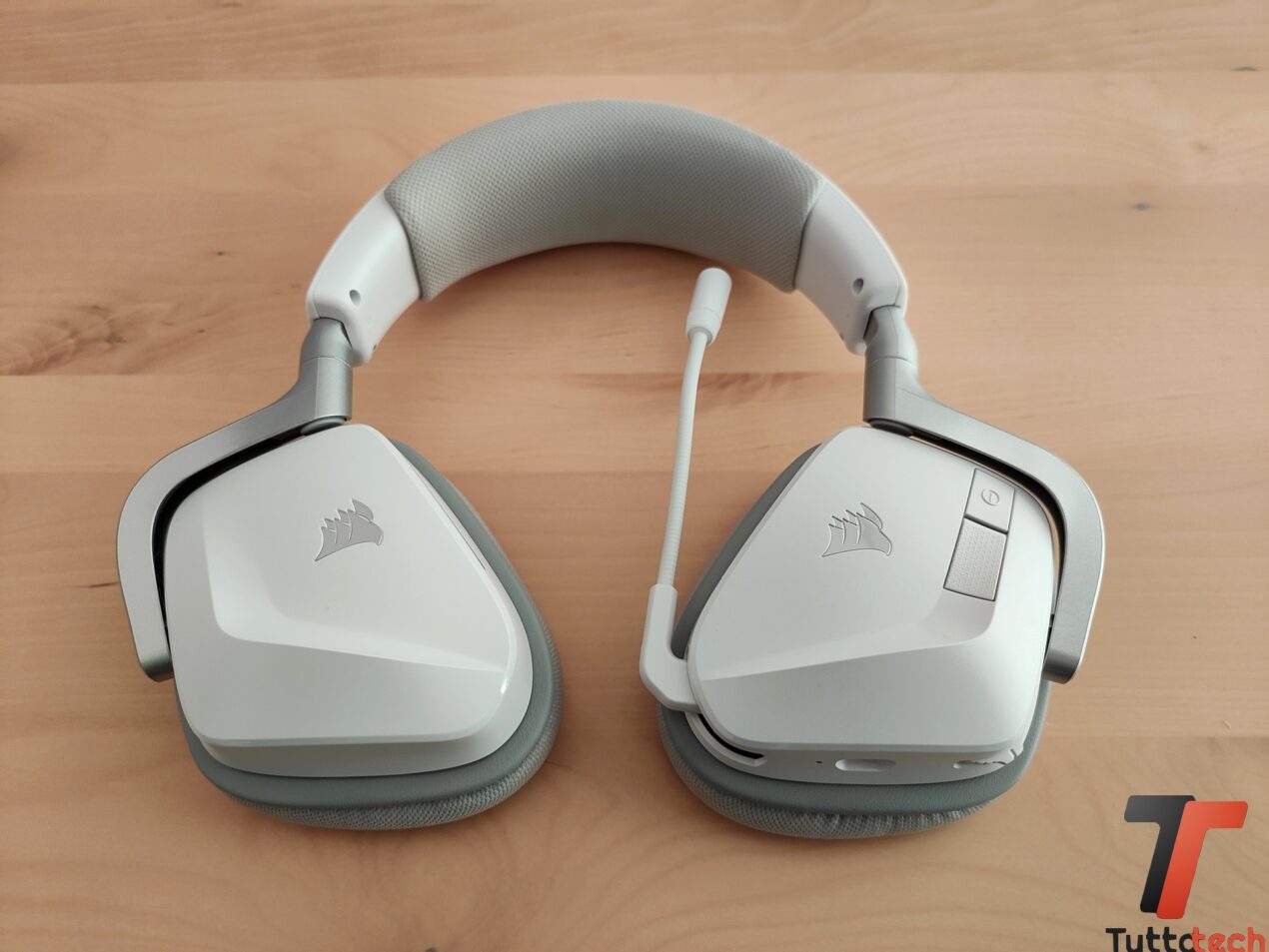 Recensione Corsair VOID WIRELESS v2: le cuffie da gaming diventano più leggere ed ergonomiche