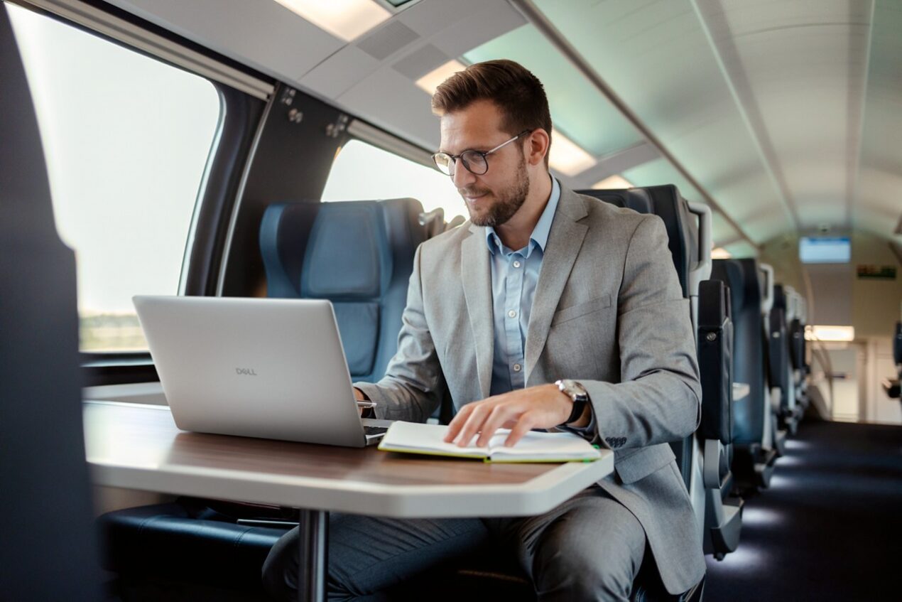 I nuovi AI PC di Dell con CPU AMD e Intel sbarcano in Italia con le Smart Dock serie Pro