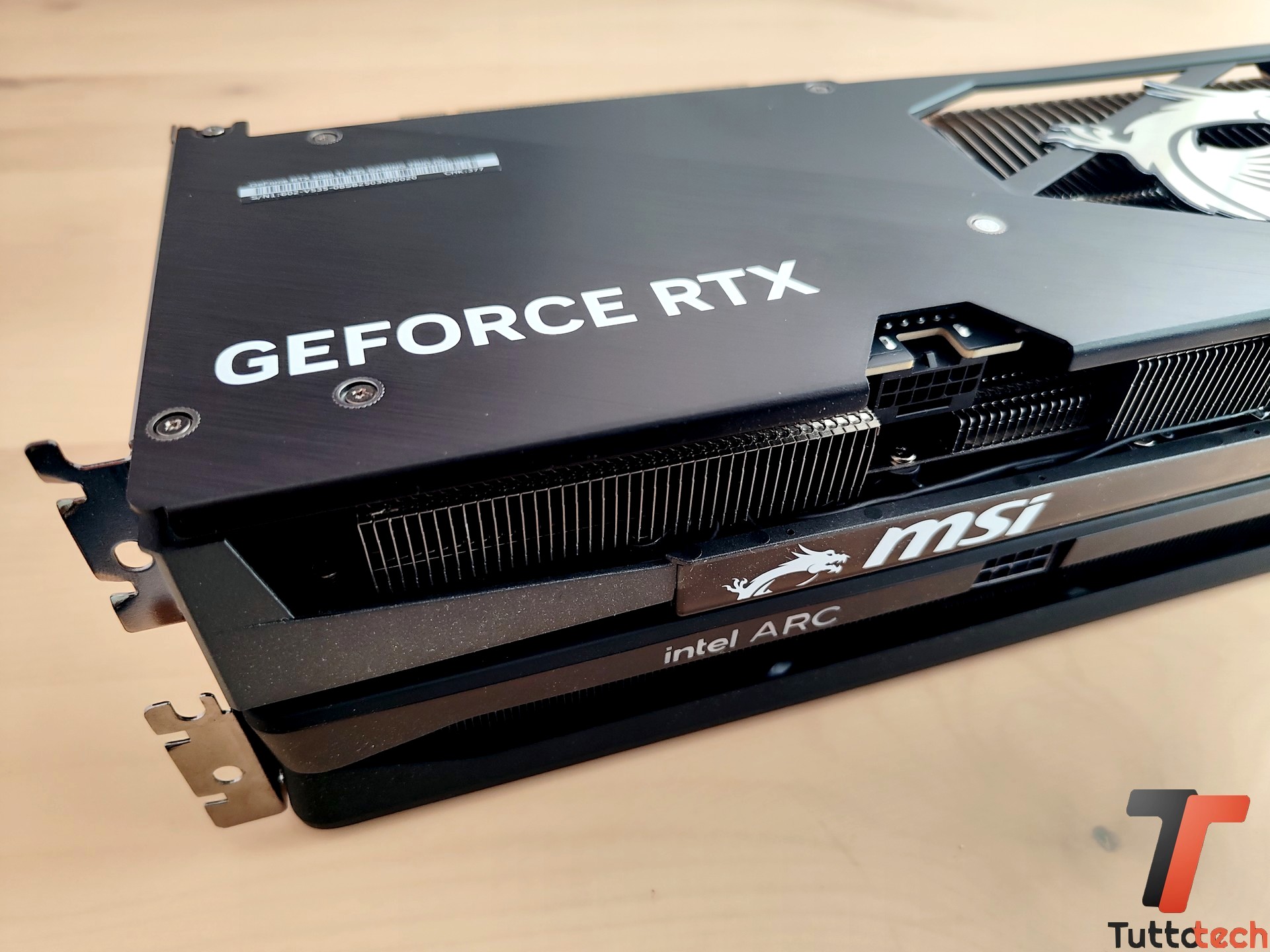 NVIDIA GeForce RTX 5060 Ti vs Intel Arc B580 COPERTINA