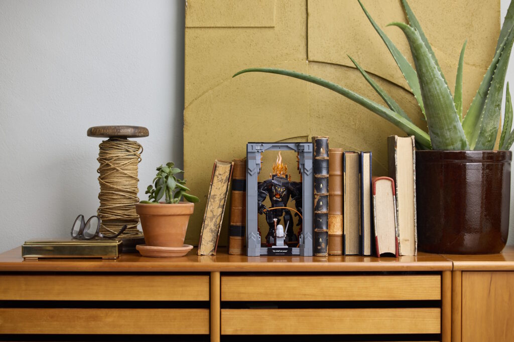 La libreria non sarà più la stessa con il nuovo iconico set LEGO de Il Signore degli Anelli 4