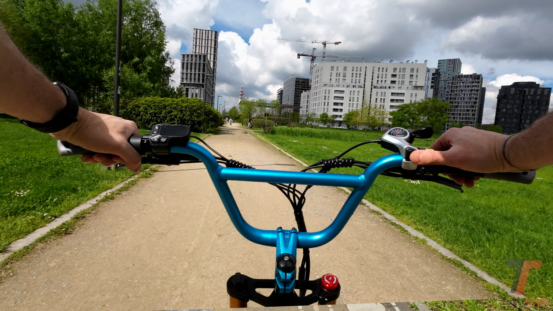 Recensione Fiido M1 Pro 2025: completamente rinnovata, look raffinato e grande comodità 12