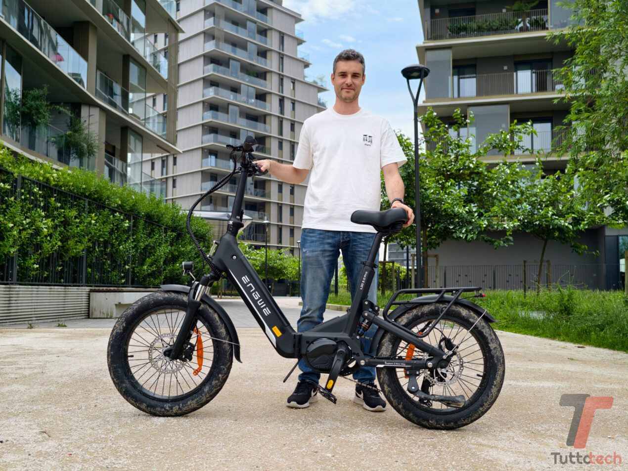 Recensione Engwe L20 3.0 Pro: una bici pratica e comoda, con un motore top