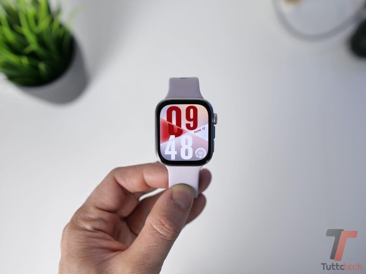 Huawei Watch Fit 4 al minimo storico su Amazon: 10 giorni di autonomia e prezzo giusto