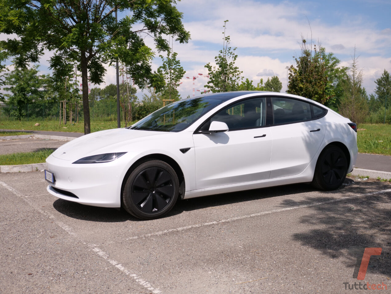 Fino a 15.000 euro di sconto su Tesla Model 3 combinando Tesla Bonus e incentivi
