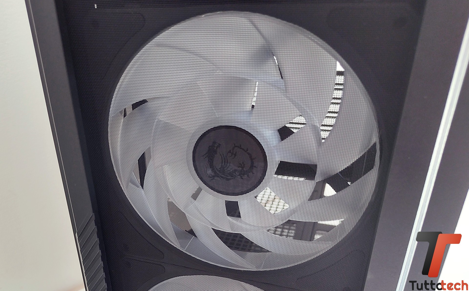 MSI MPG VELOX 300R AIRFLOW PZ 23