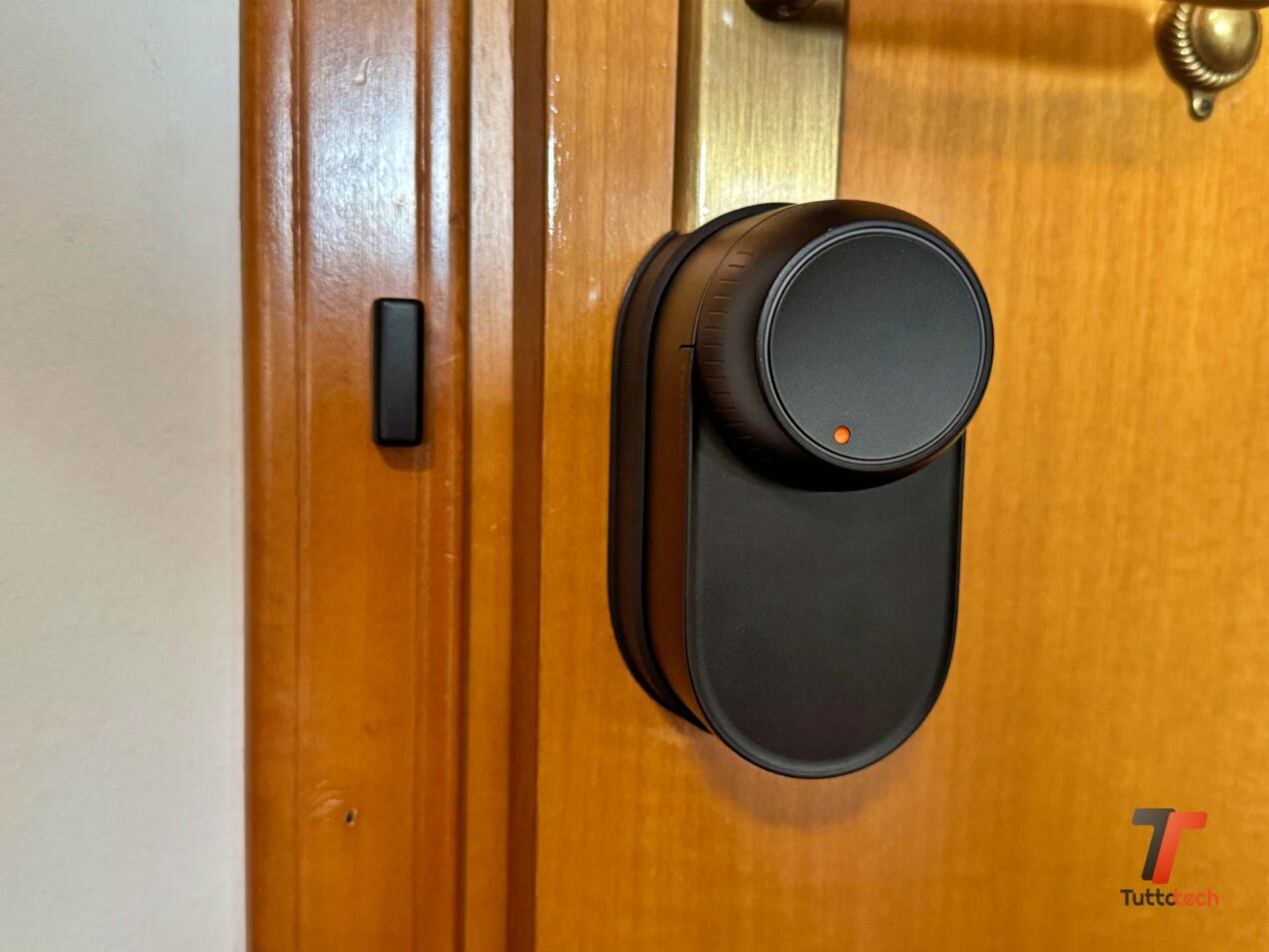Casa più sicura e smart con le offerte SwitchBot sulle serrature Lock Ultra Vision e Touch Combo