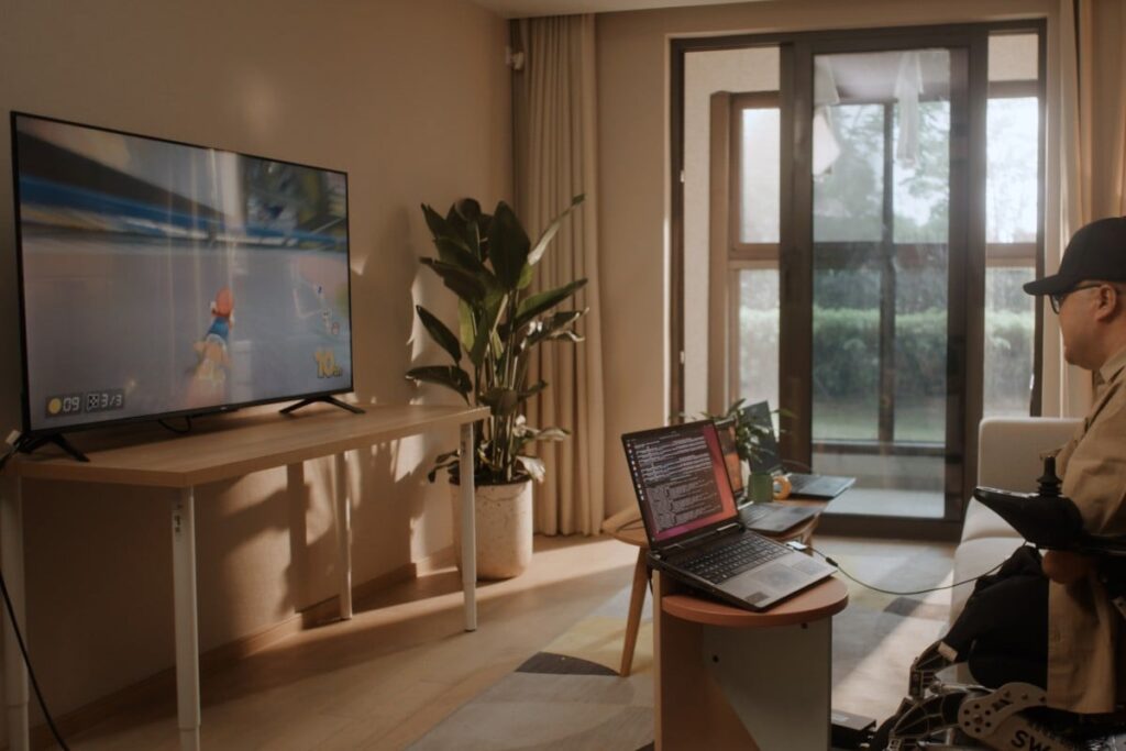 cina impianto cervello-computer tipo neuralink